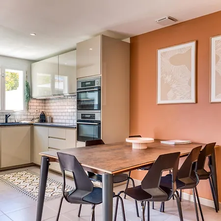 Cocoon Montpellier Et Villa *